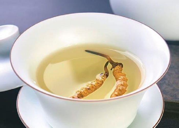 Sâu Đông Trùng Hạ Thảo Nuôi Cấy: Phổ Biến Hơn Nhưng Có Còn Quý?