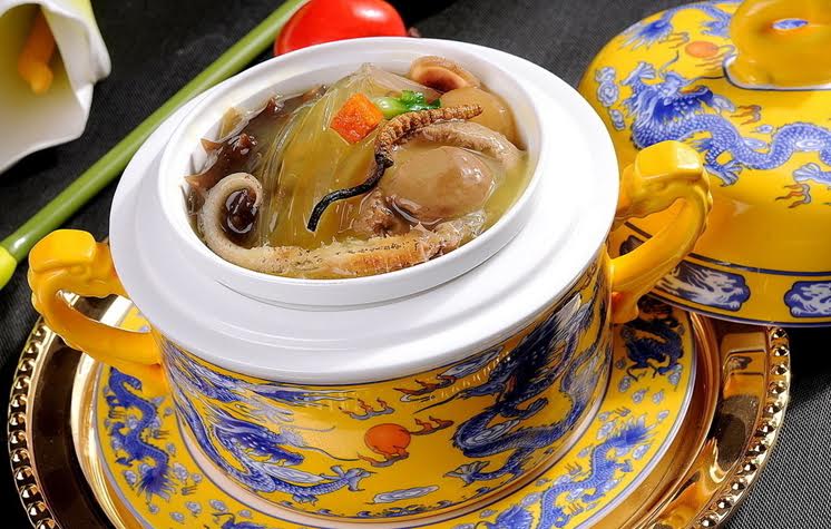Đông Trùng Hạ Thảo Có Nguồn Gốc Từ Tây Tạng Hay Trung Quốc?