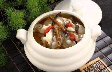 Quà Tặng Người Cao Tuổi – Chọn Thế Nào Để Vừa Ý Nghĩa Vừa Thiết...