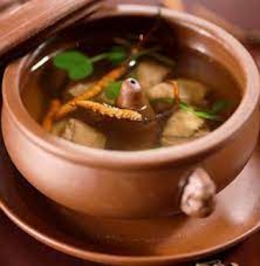 Tặng Đông Trùng Hạ Thảo Cho Ông Bà – Món Quà Tri Ân Ý Nghĩa Dịp Lễ...