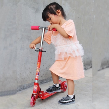 Xe trượt scooter 3 bánh cho bé 023